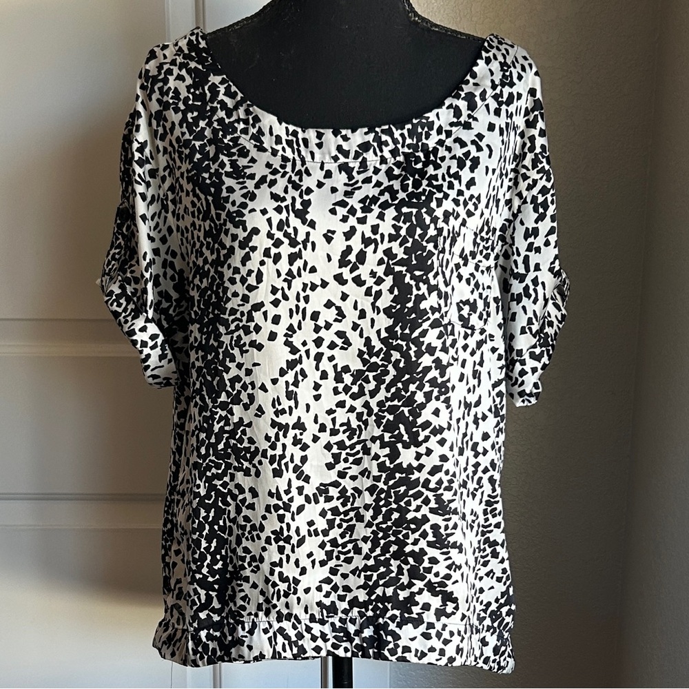 BCBGeneration Monochrome Patterned Blouse - Picture 2 of 6